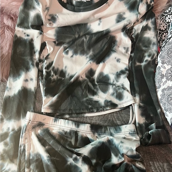 BB Dakota Steve Madden Cinch it Set. Size Sm Skirt & Shirt: Excellent Condition - Picture 7 of 11